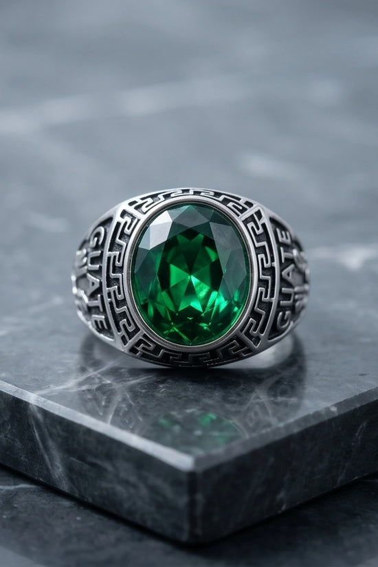 Vintage Emerald Green Military Signet Ring