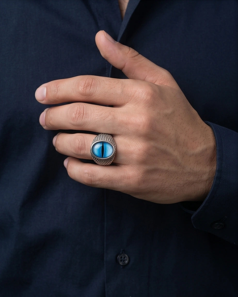 Vintage Sterling Silver Aqua Serpent's Eye Ring