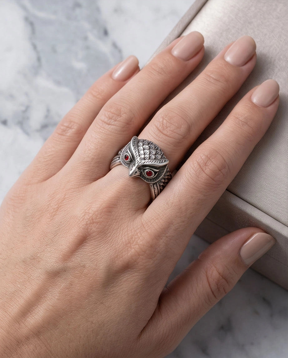 Ruby-Eyed Sculpted Owl Wing Ring