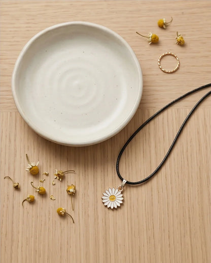 Gold and White Daisy Pendant Necklace
