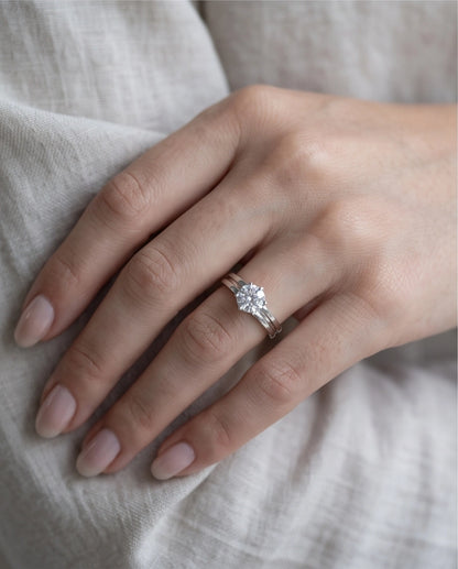 Silver Round Gemstone Grooved Solitaire Ring