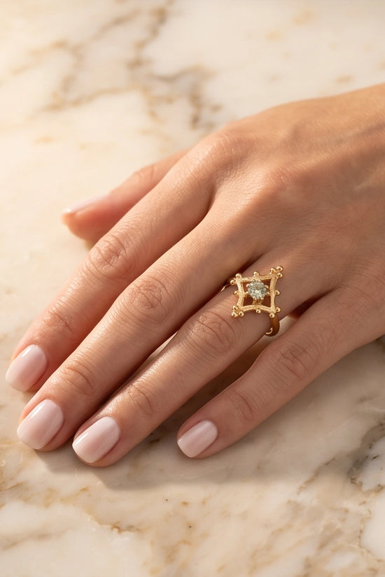 Vintage Gold Geometric Lattice Solitaire Ring