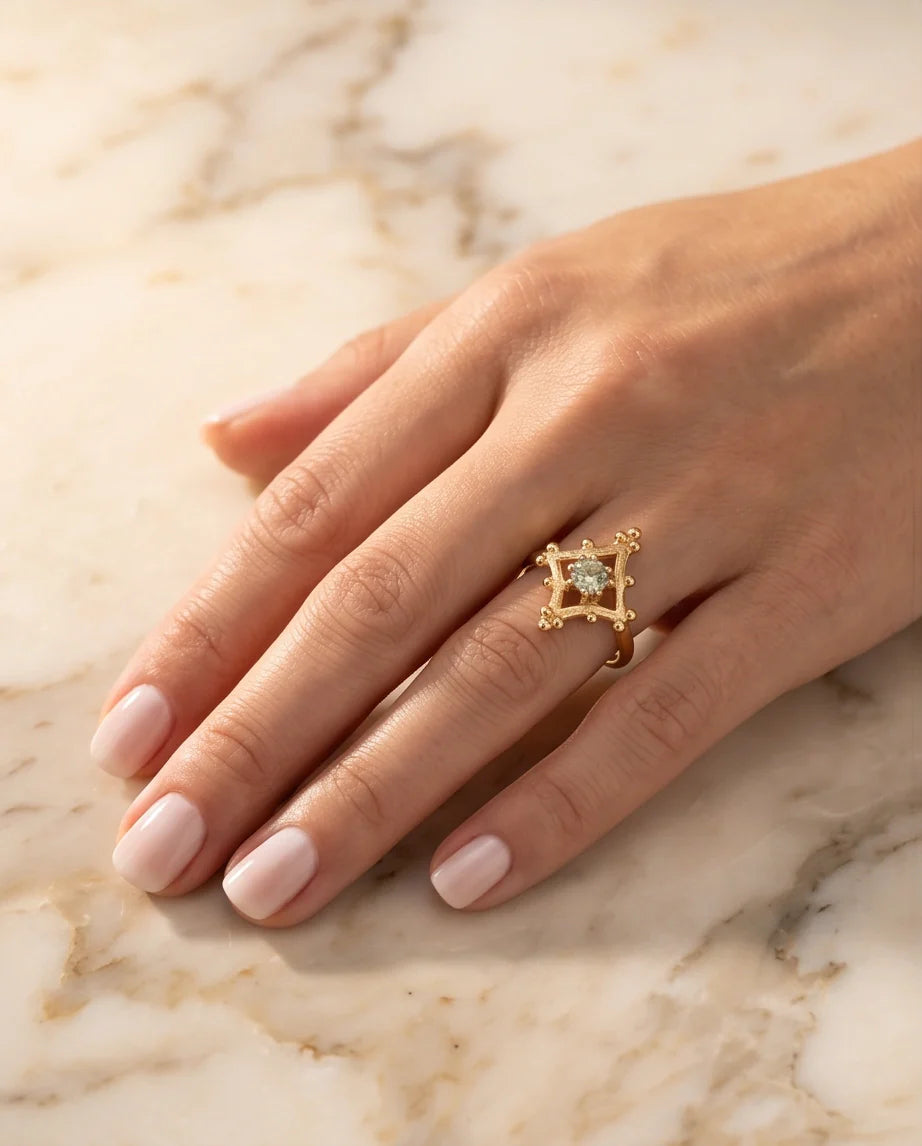 Vintage Gold Geometric Lattice Solitaire Ring