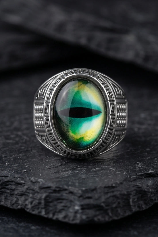 Vintage Sterling Silver Mythic Lime-Green Dragon's Eye Ring
