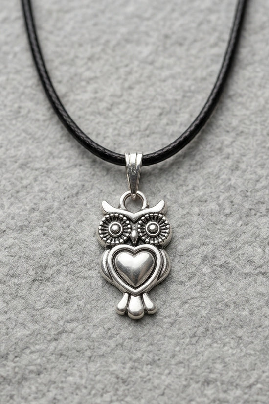 Silver Retro Heart Owl Necklace