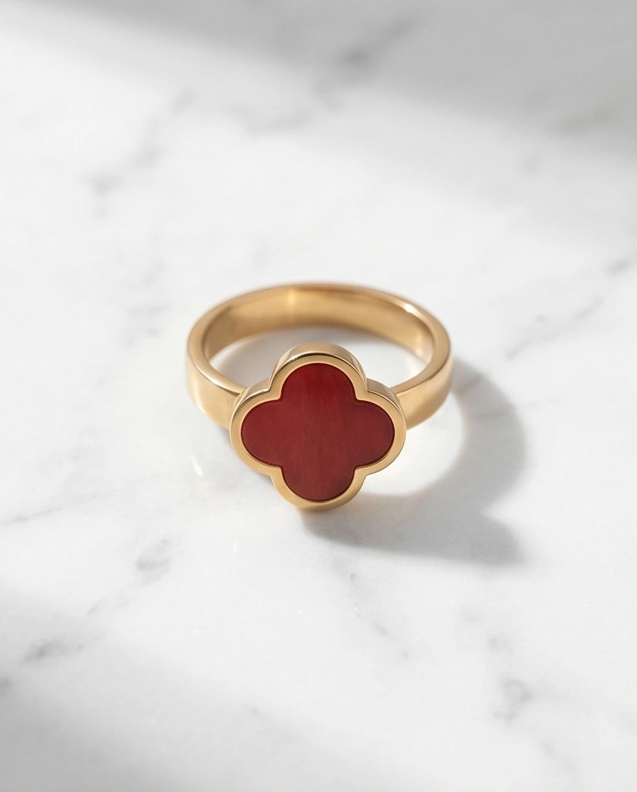 Golden Carnelian Clover Minimalist Ring