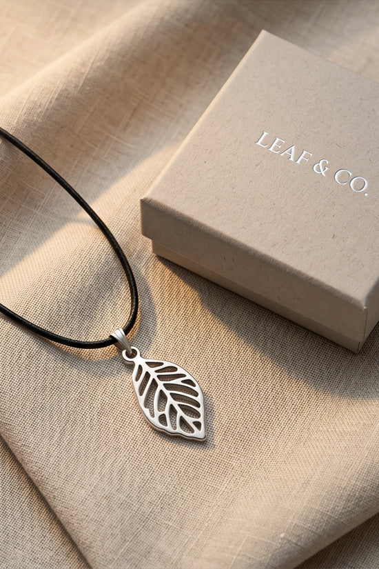 Silver Hollow Cutout Leaf Necklace