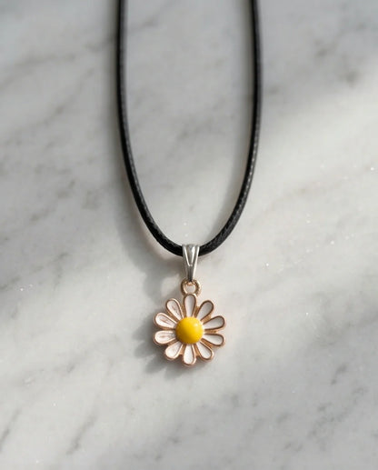 Gold and White Petite Daisy Necklace