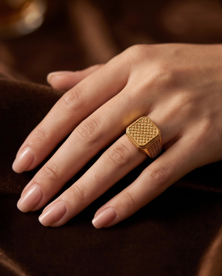 Woven Lattice Gold Signet Ring