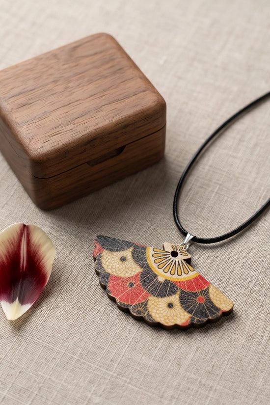 Vintage Geometric Kimono Hand-Fan Pendant Necklace