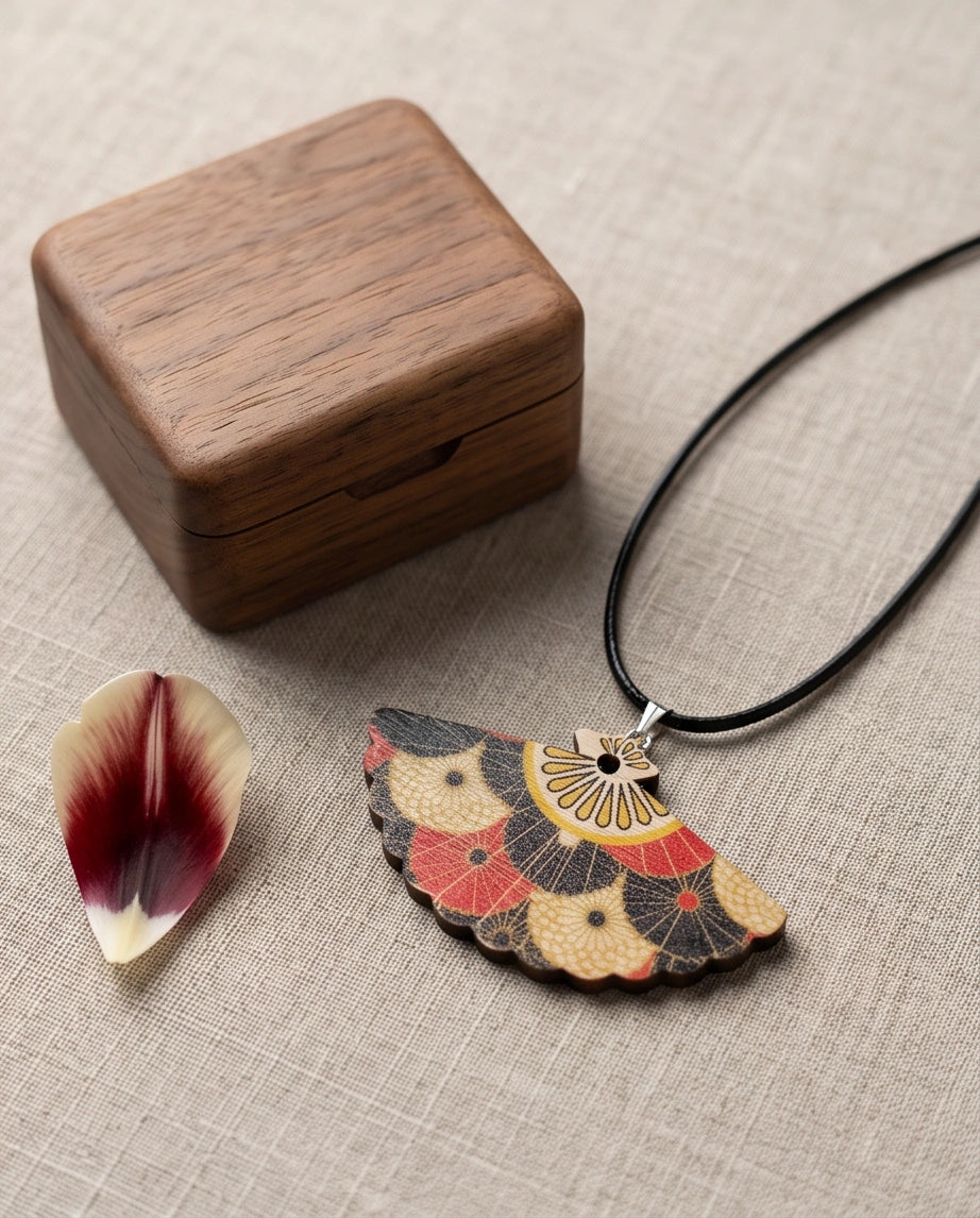 Vintage Geometric Kimono Hand-Fan Pendant Necklace