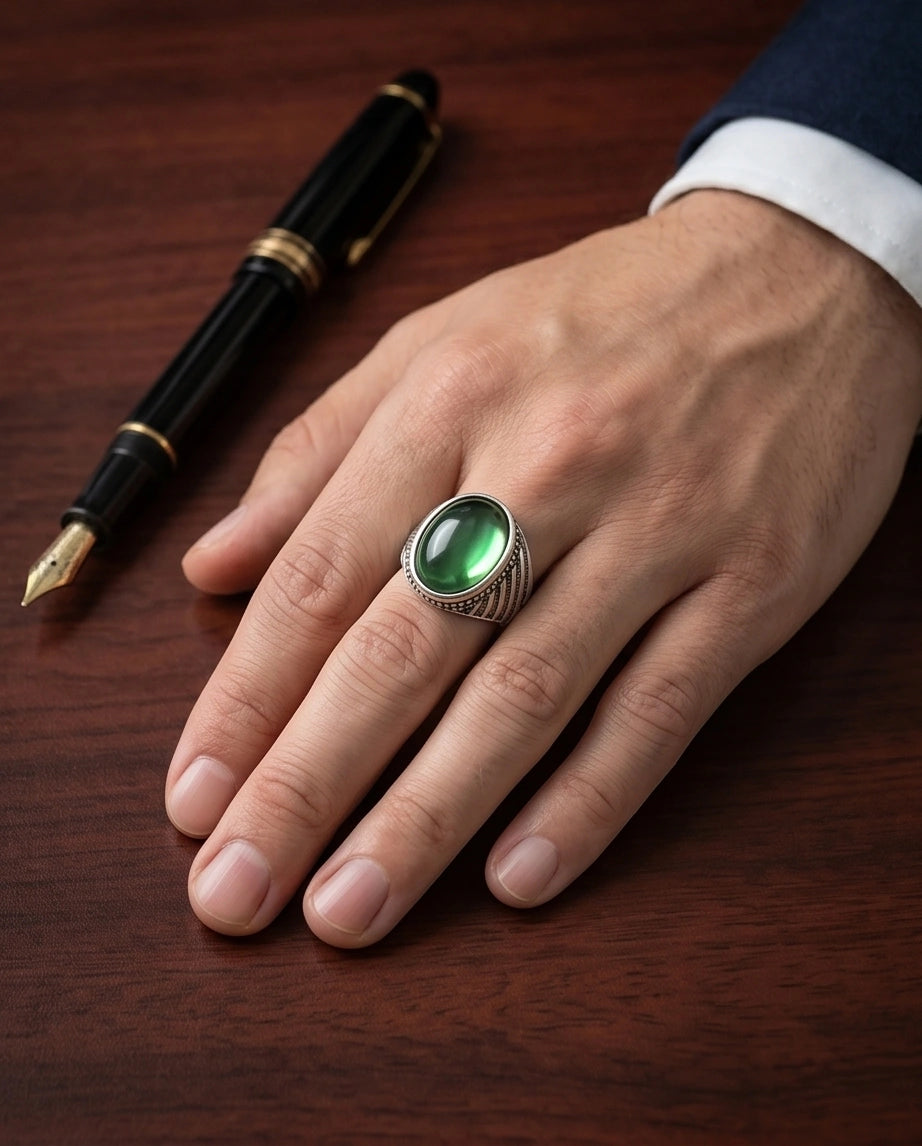 Vintage Sterling Silver Oval Emerald Cabochon Ring