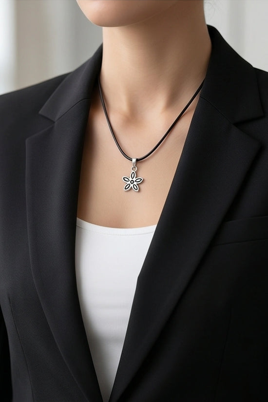 Silver Delicate Five-Petal Flower Necklace