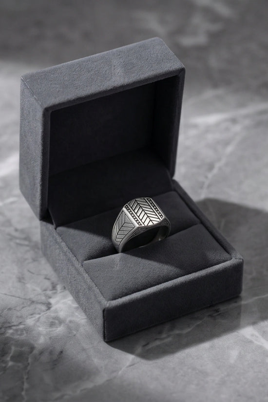 Sterling Silver Chevron Pattern Geometric Signet Ring