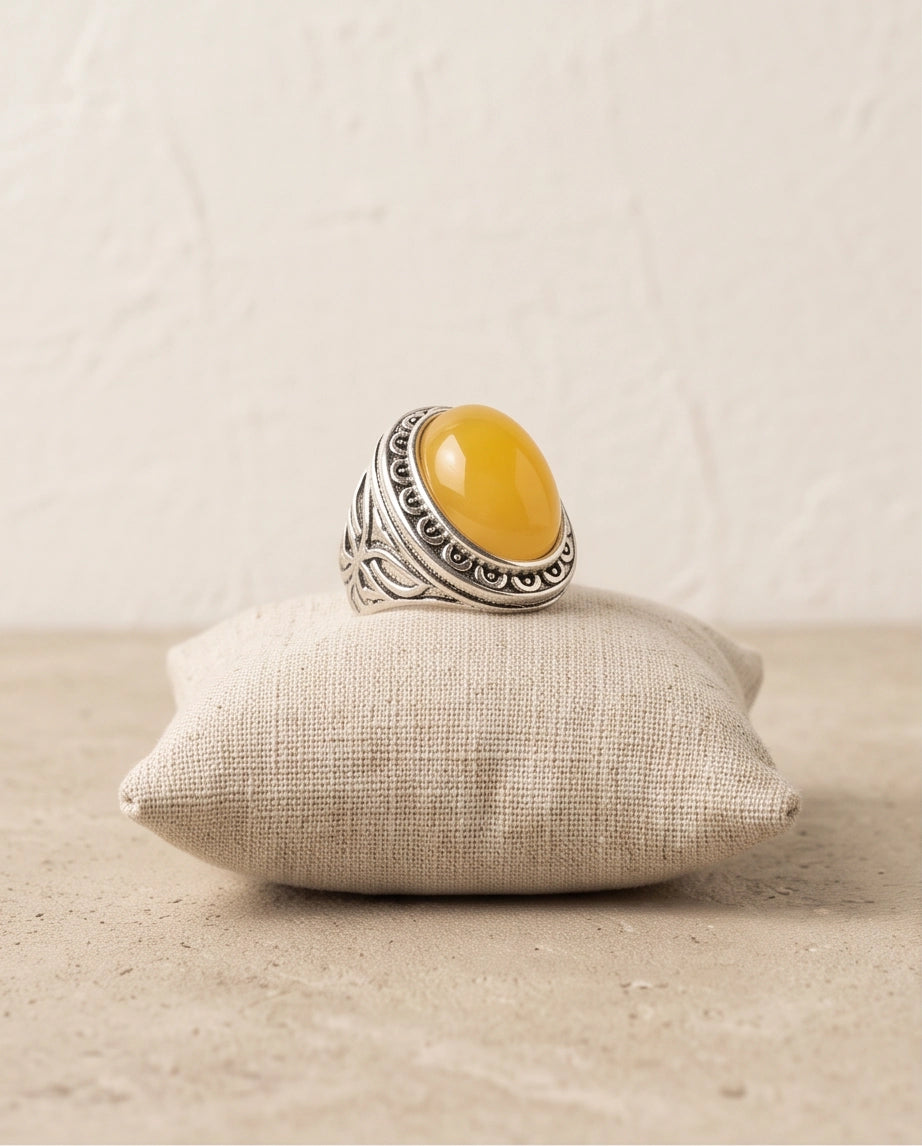 Yellow Jade Cabochon Scalloped Bezel Silver Ring