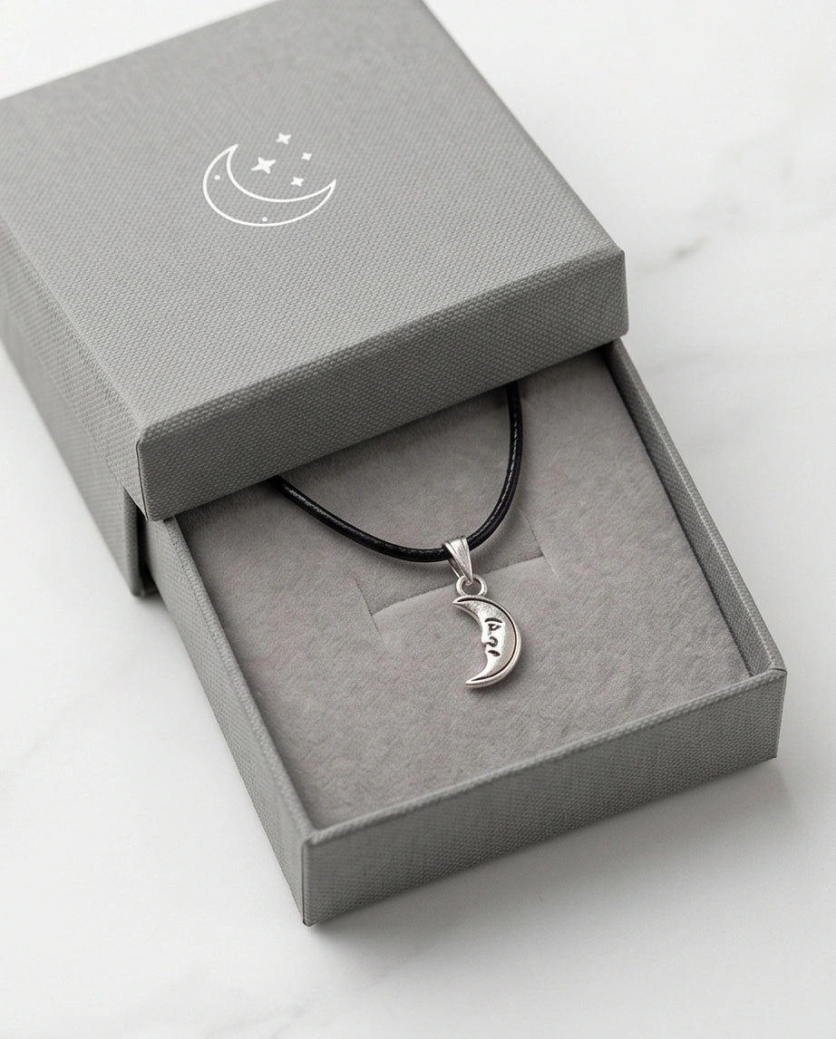 Silver Vintage Crescent Moon Face Necklace