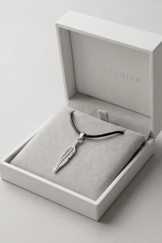 Silver Retro Feather Pendant Necklace