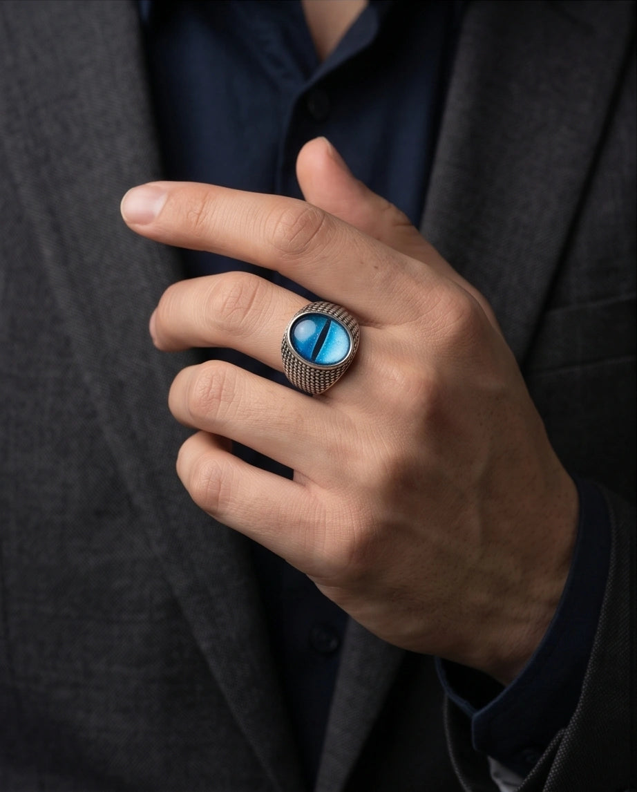 Vintage Sterling Silver Aqua Serpent's Eye Ring