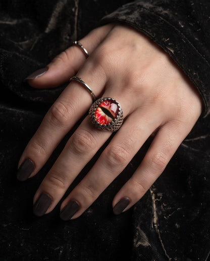 Crimson Lattice Slit-Pupil Silver Ring