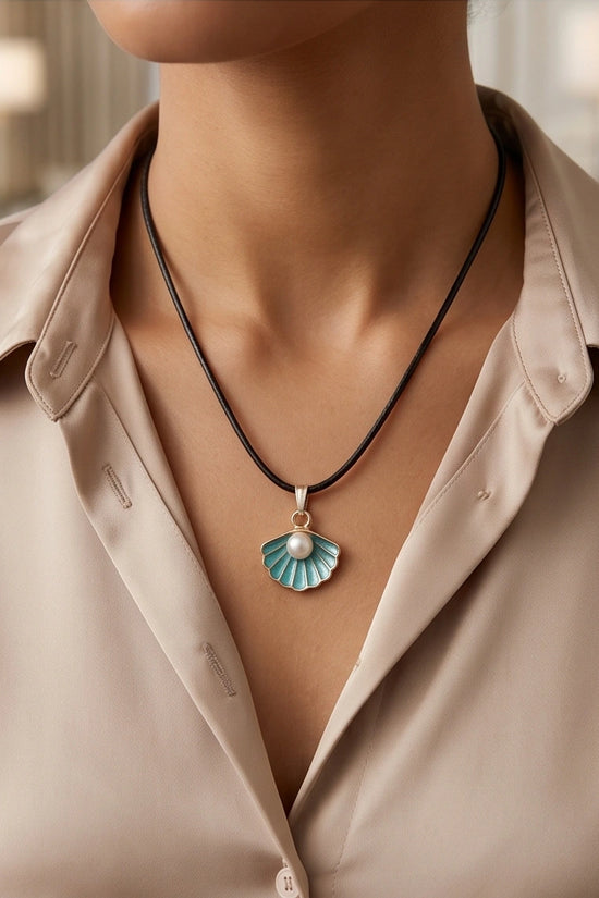 Gold and Turquoise Seashell Pearl Necklace