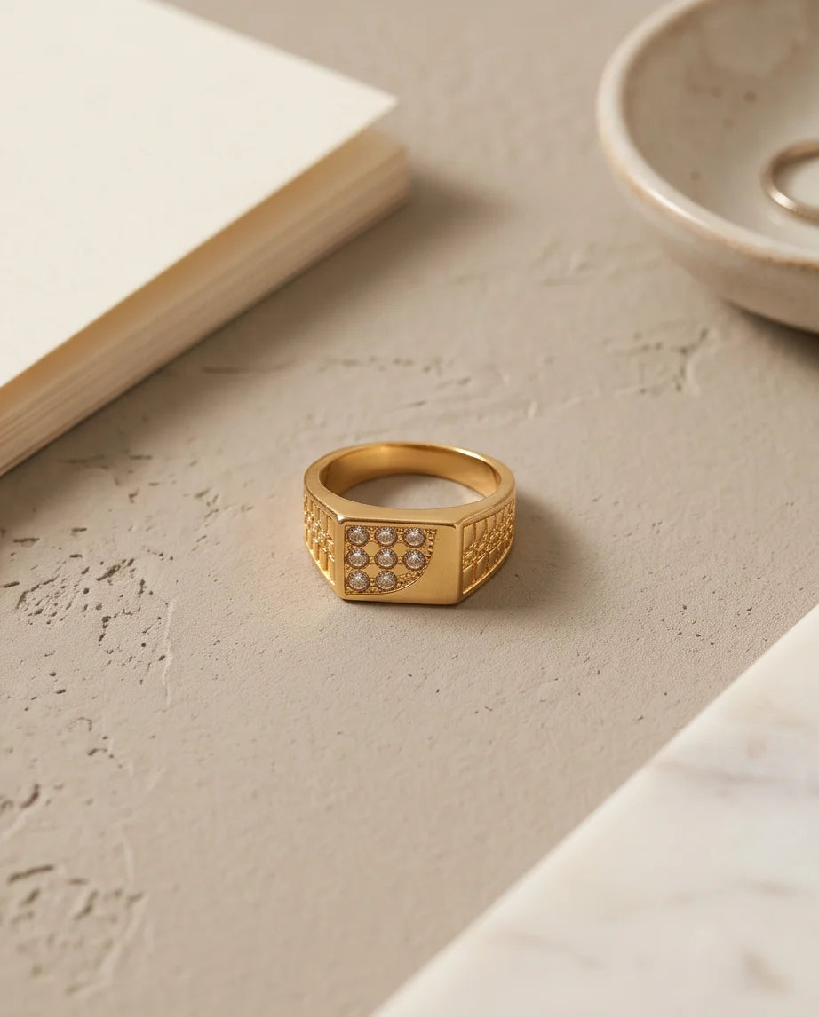 Pavé Crystal Cluster Inlay Brick-Link Band Gold Ring