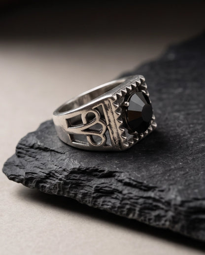 Brilliant Round Cut Faceted Black Sawtooth Filigree Scroll Silver Ring