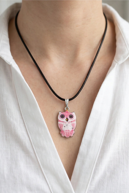 Elegant Soft Pink Owl Totem Pendant Necklace