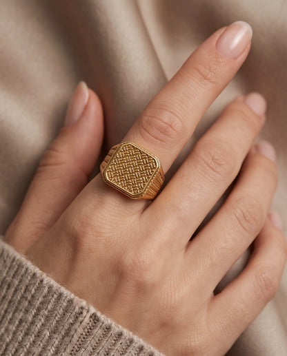 Woven Lattice Gold Signet Ring