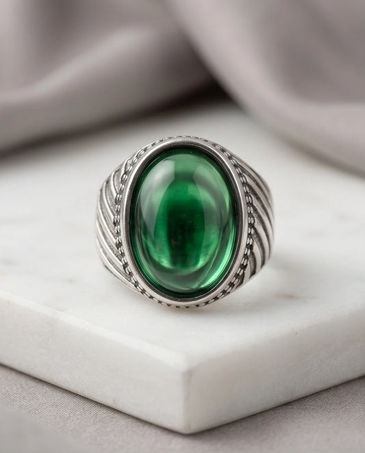 Vintage Sterling Silver Oval Emerald Cabochon Ring