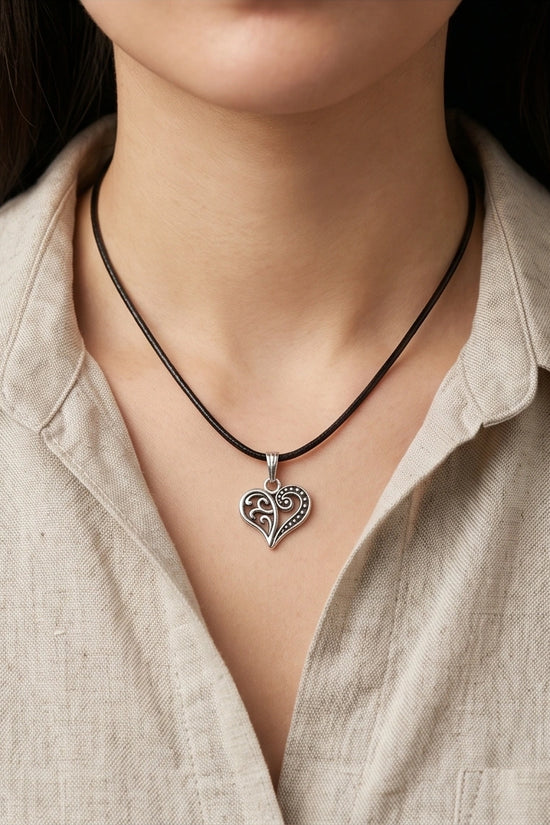 Silver Filigree Heart Pendant Necklace