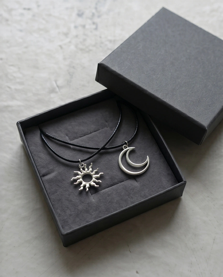 2pcs Celestial Sun and Moon Matching Pendant Necklaces Set
