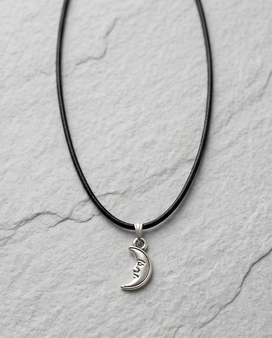 Silver Vintage Crescent Moon Face Necklace