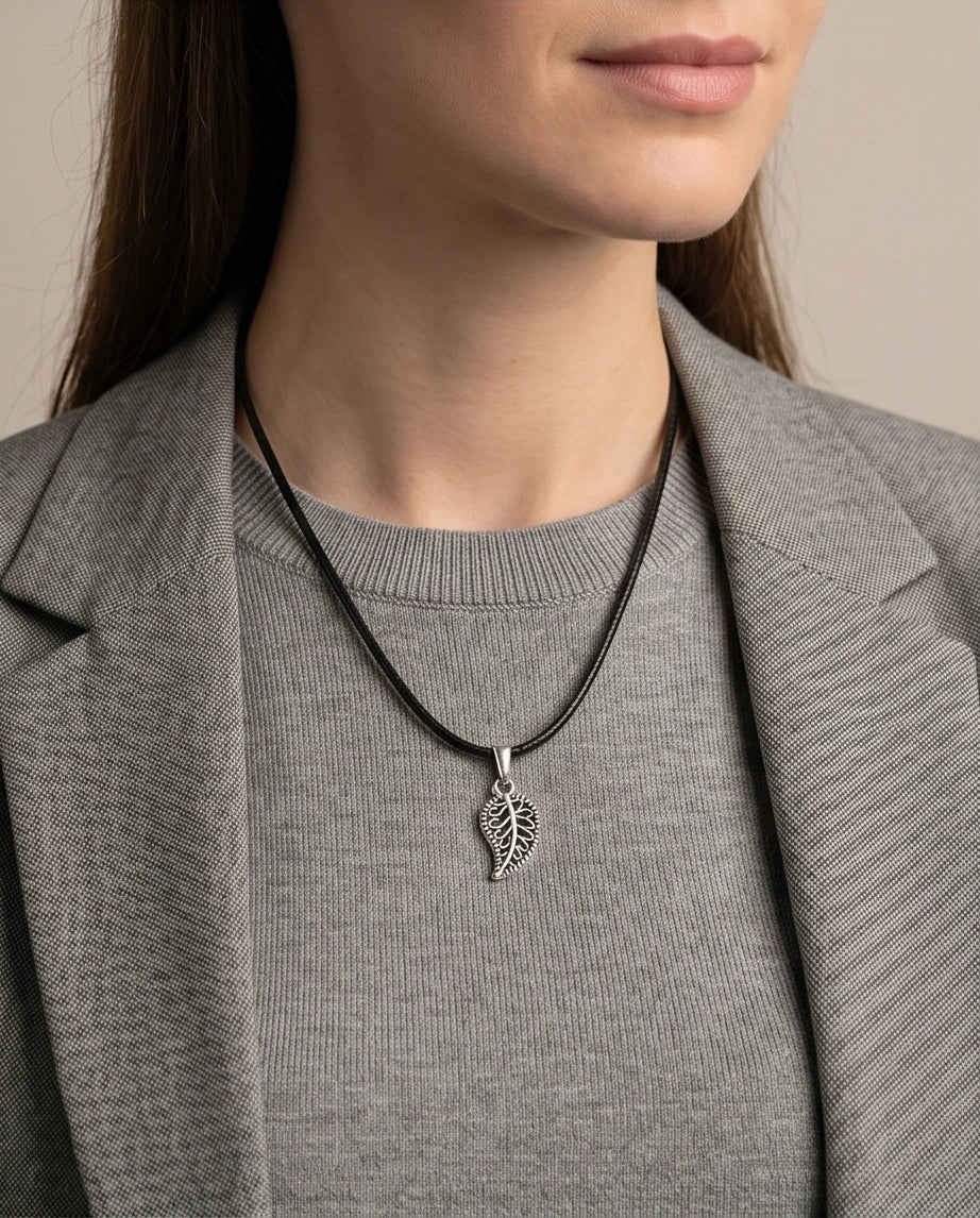 Silver Filigree Leaf Pendant Necklace