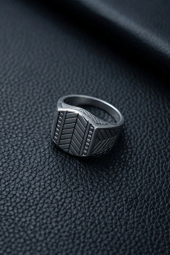 Sterling Silver Chevron Pattern Geometric Signet Ring