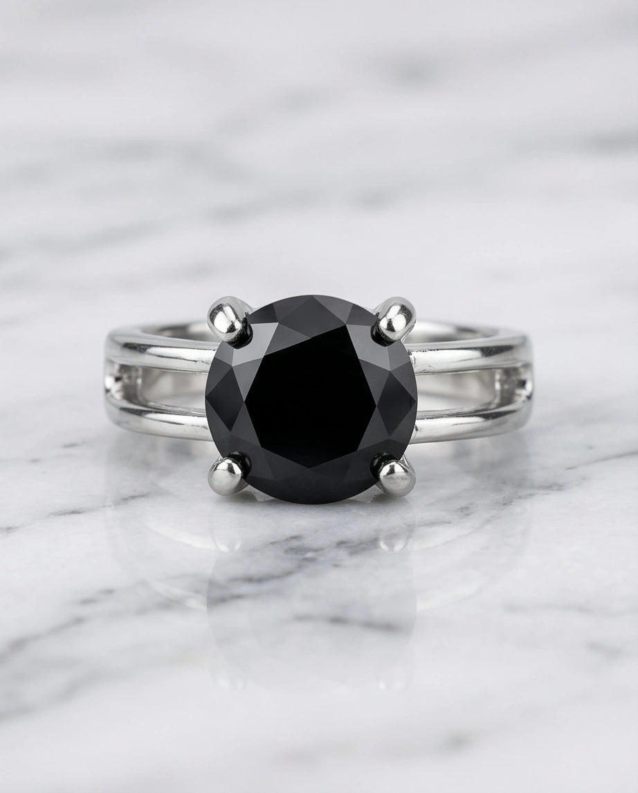 Sterling Silver Round-Cut Split Shank Black Onyx Ring