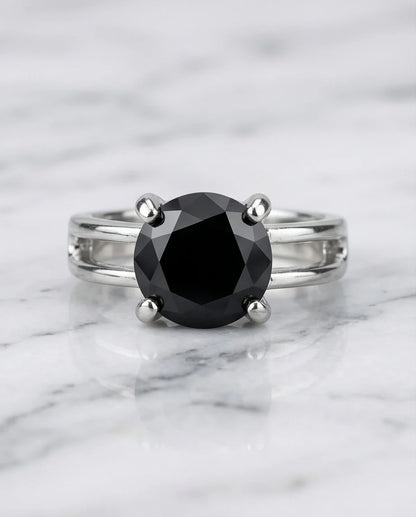 Sterling Silver Round-Cut Split Shank Black Onyx Ring