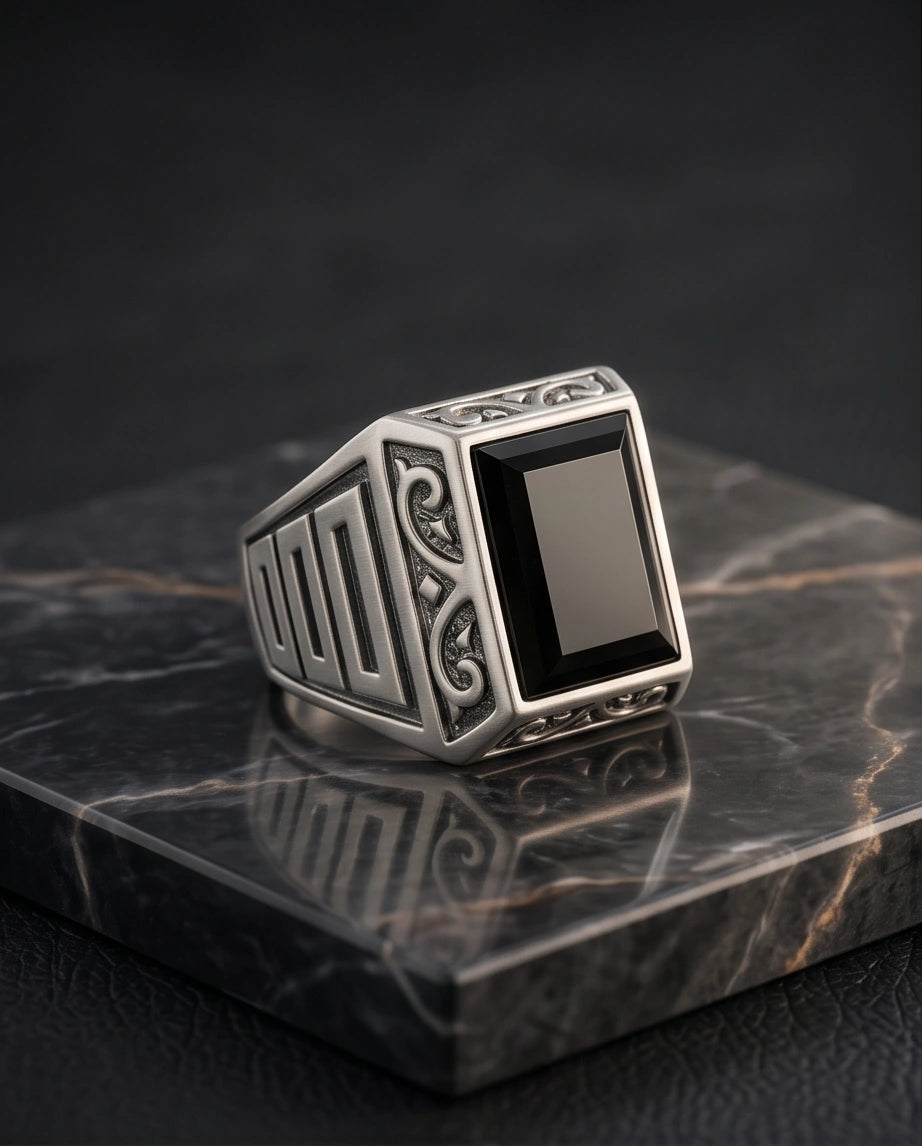 Imperial Onyx Horizon Signet Ring