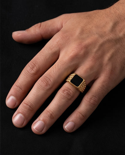 Onyx-Style Square Inlay Brick-Link Band Gold Ring