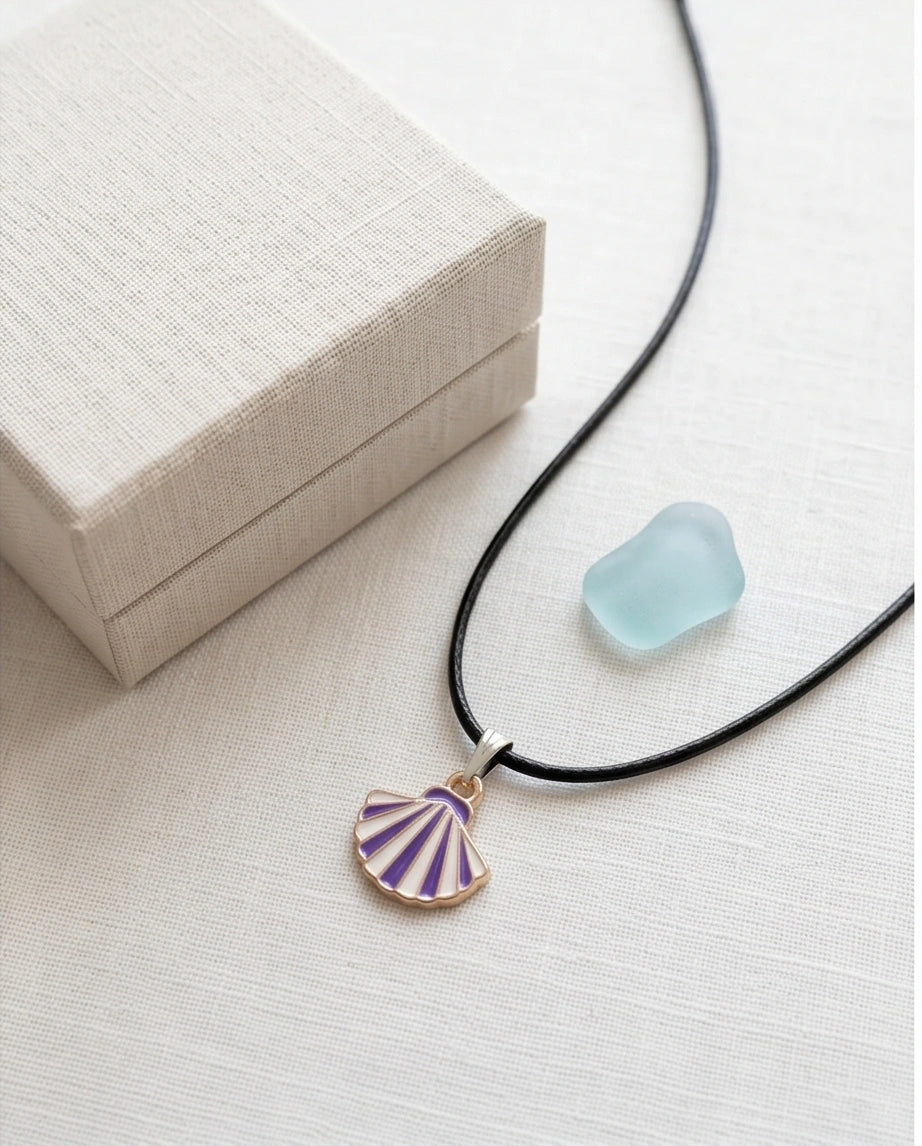 Striped Purple and White Seashell Enamel Pendant Necklace