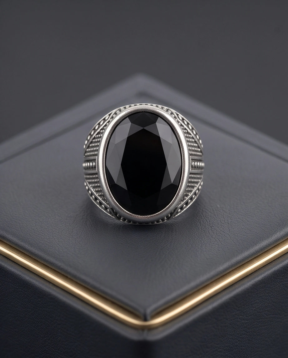Onyx Gemstone Smooth Bezel Chevron Stippled Silver Ring