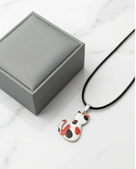 Artistic Calico Cat Silhouette Pendant Necklace