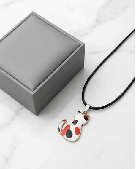 Artistic Calico Cat Silhouette Pendant Necklace