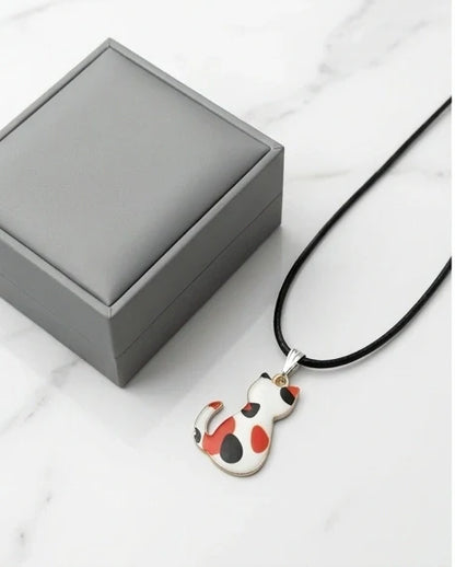 Artistic Calico Cat Silhouette Pendant Necklace