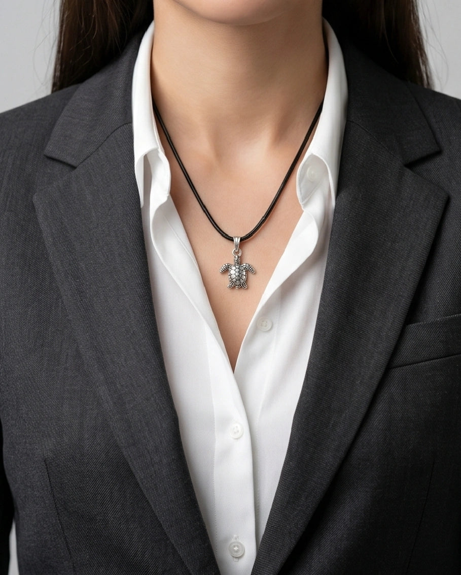 Silver Detailed Sea Turtle Necklace