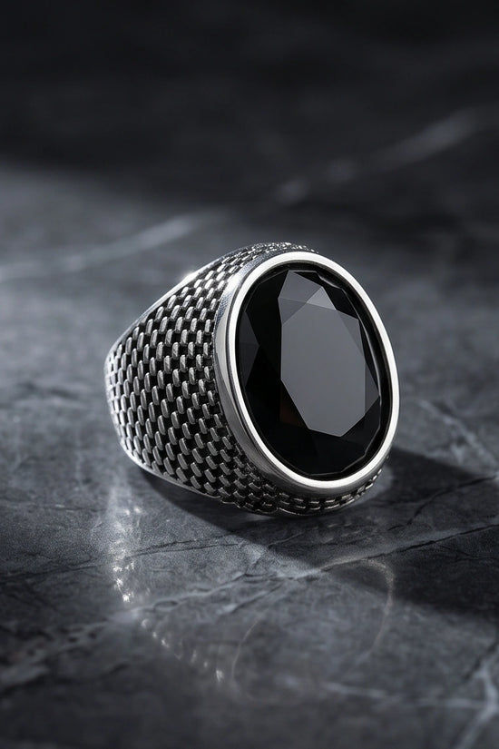 Imperial Onyx Mesh Signet Ring
