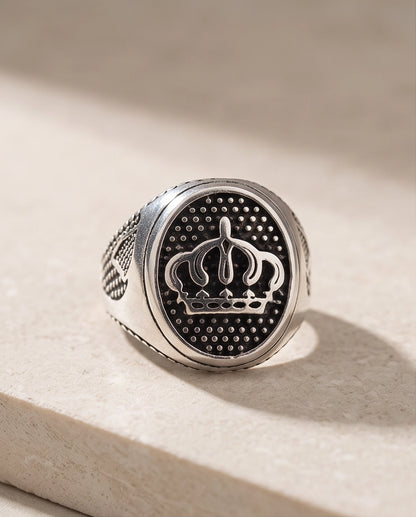 Royal Crest Stippled Signet Silver Ring