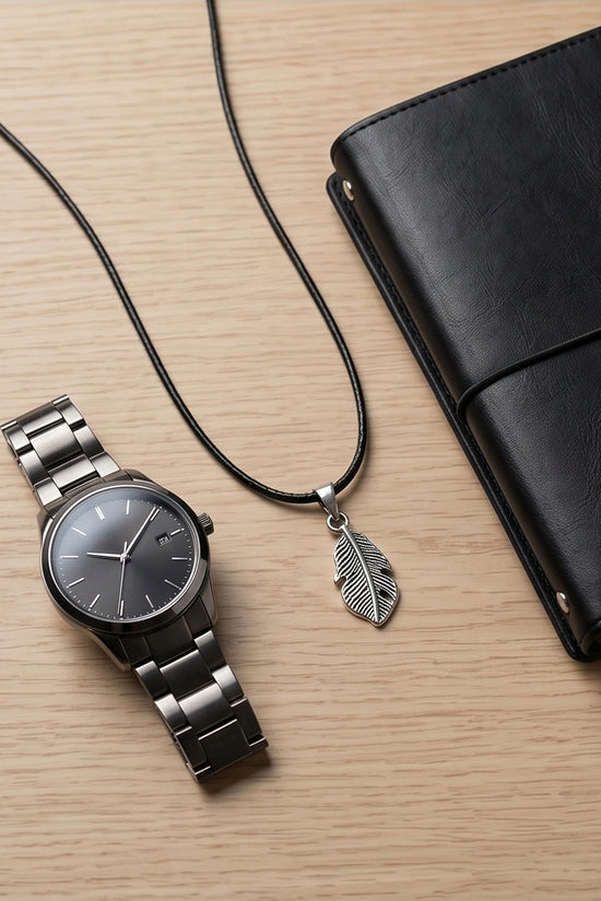 Silver Detailed Plume Feather Necklace