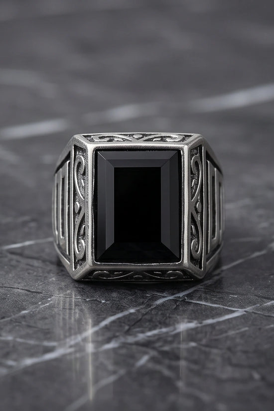 Imperial Onyx Horizon Signet Ring