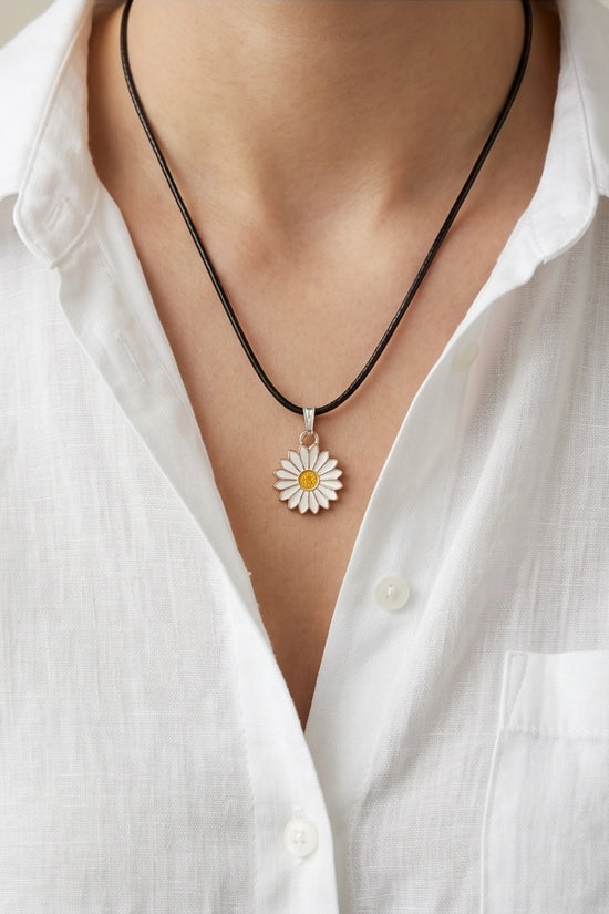 Gold and White Daisy Pendant Necklace