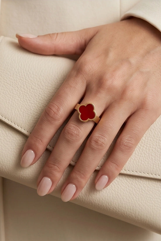 Golden Carnelian Clover Minimalist Ring